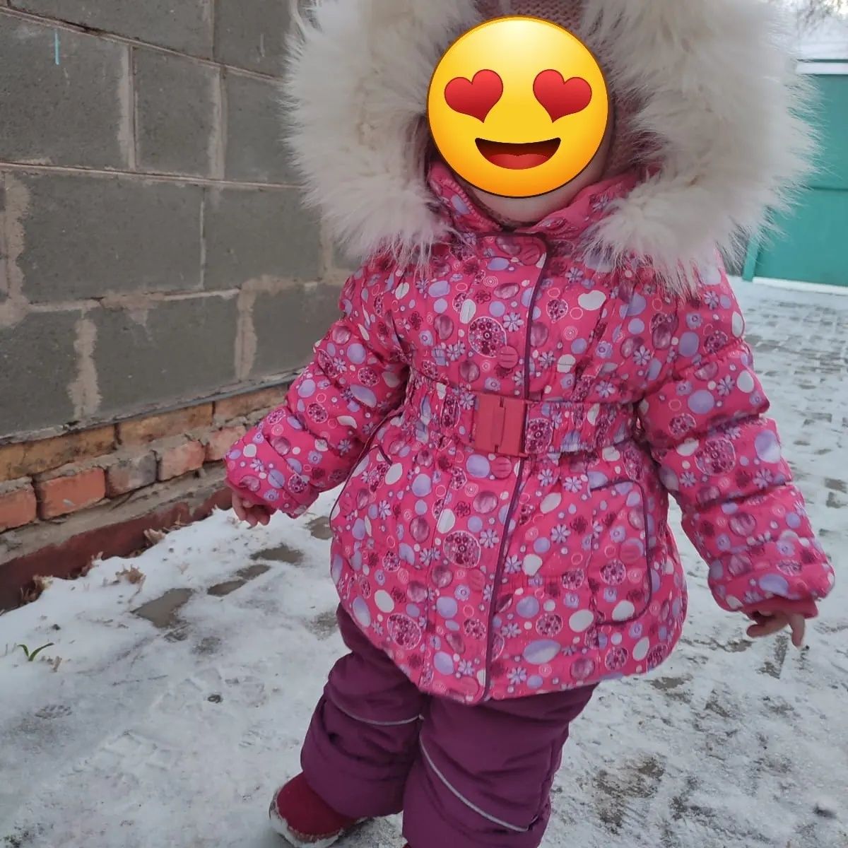 Продам куртку на девочку и комбинезон осений 5 лет .