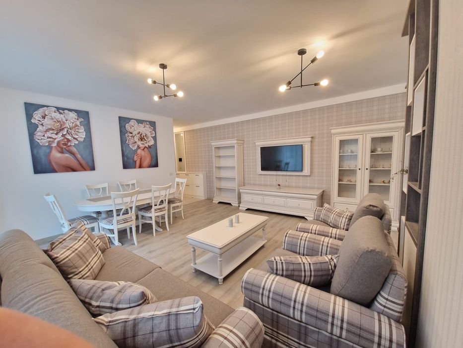 Apartament NOU! 3 camere, decomandat, parcare inclusa, Calea Lipovei