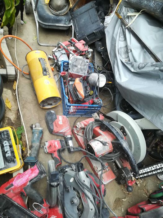 Electrice scule diferite