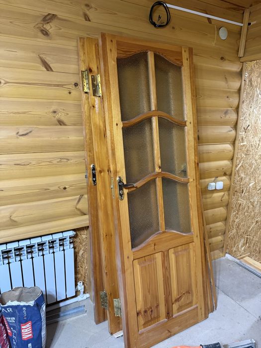 Двери деревянные