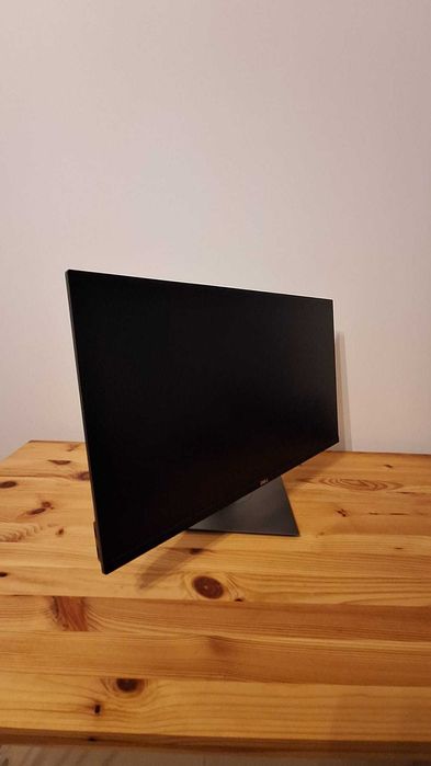 Monitor Dell P2719H 27″ IPS Full HD – stare bună, reglabil