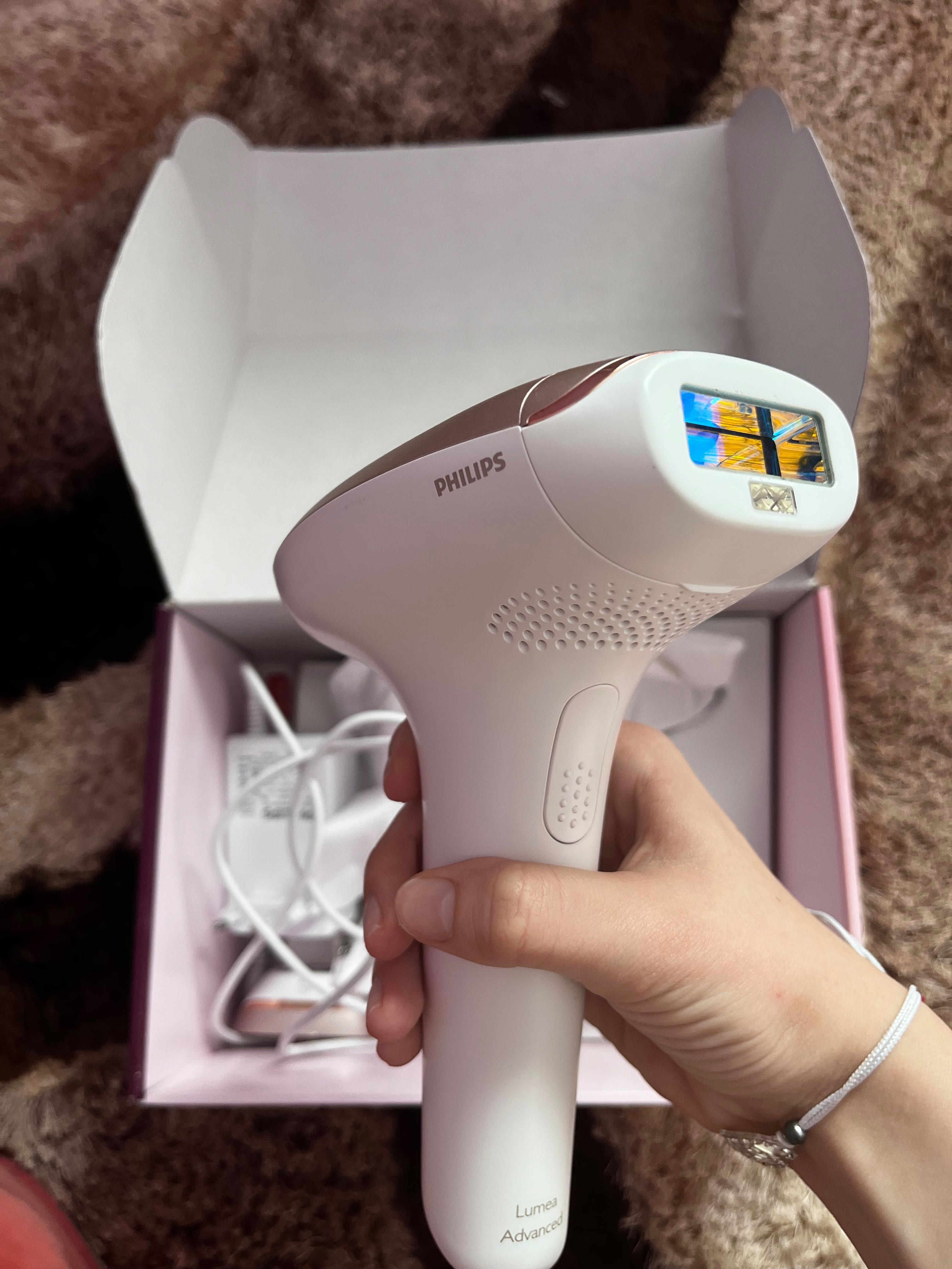 Фотоепилатоп Philips Lumea Advanced Bri921/00