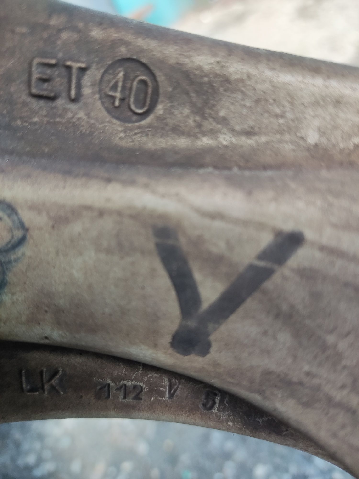 Джанти 15 5/112 с добри зимни гуми audi vw