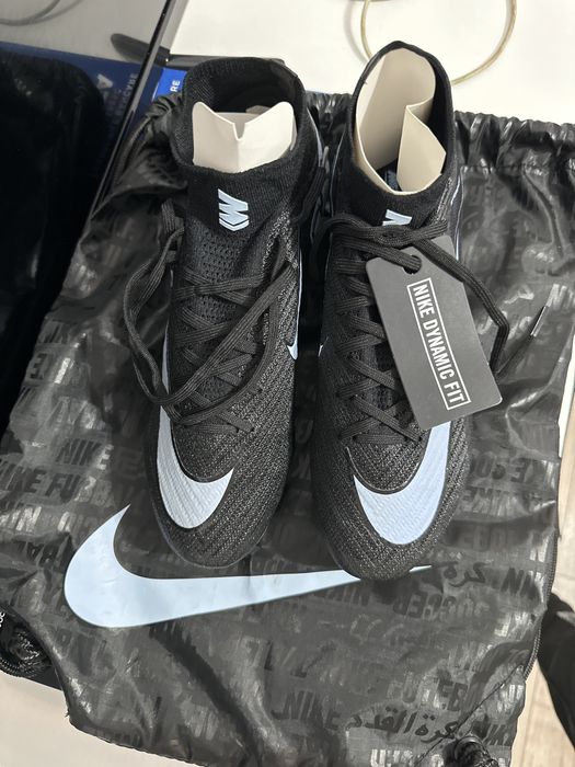 Vand ghete de fotbal