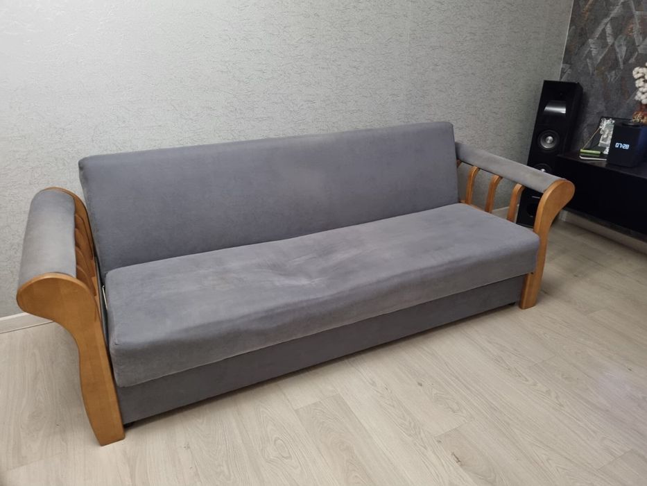 Диван книжка продается