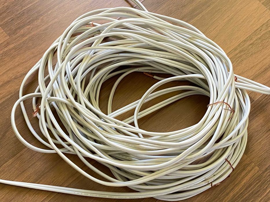 Качествен кабел за букшелф тонколони IXOS XHS113 OFC