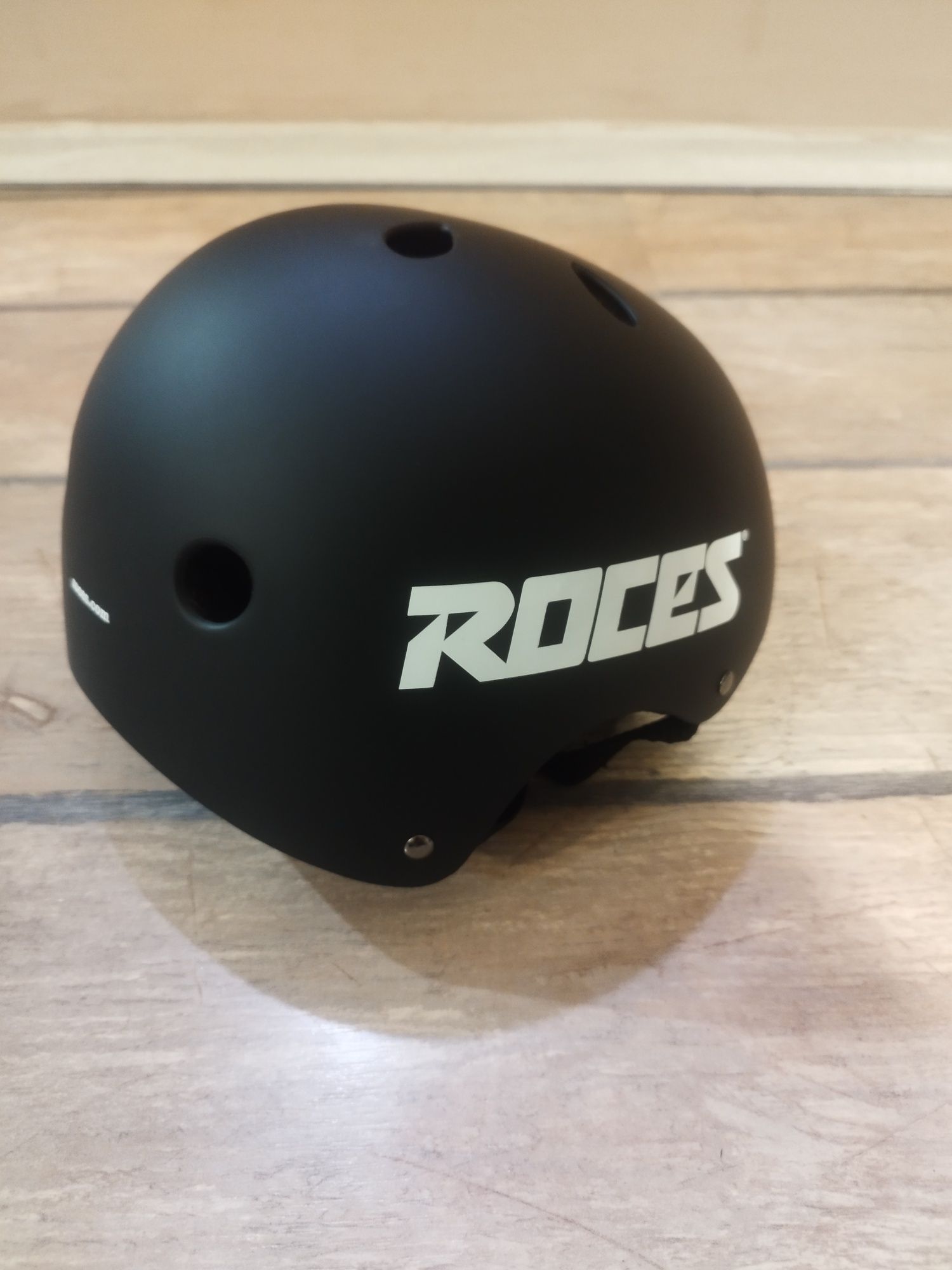 Детска каска за ролери ROCES Aggresive Black