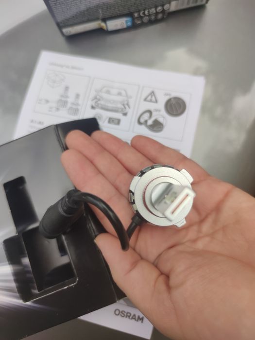 Авто крушка HB3 чисти нова