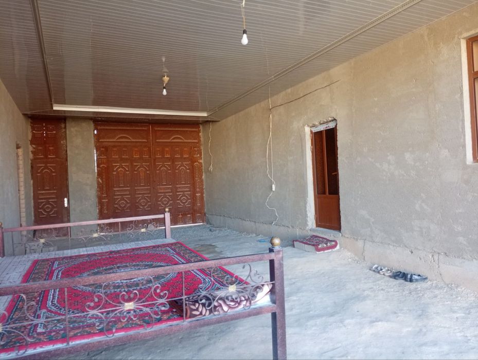 Карши шахридан ховли сотилади