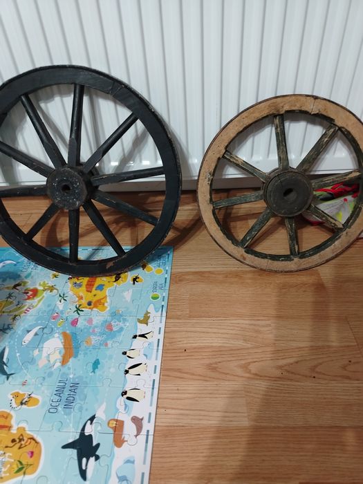 Rota-roti din lemn masiv de esență tare pentru decor vintage