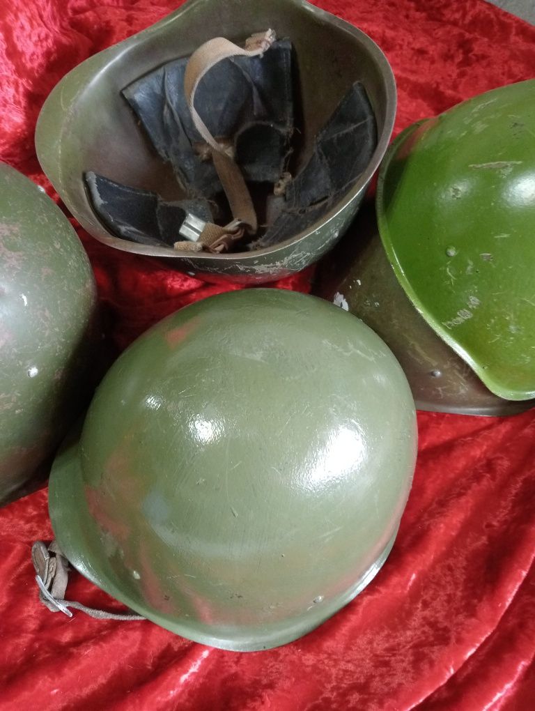 Каски военные . СССР.