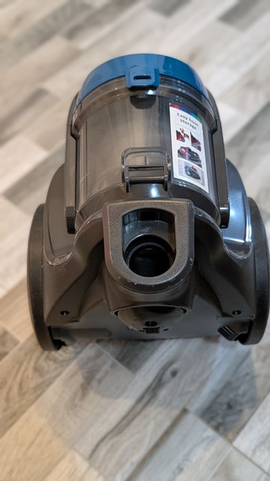 Aspirator fără sac Bosch