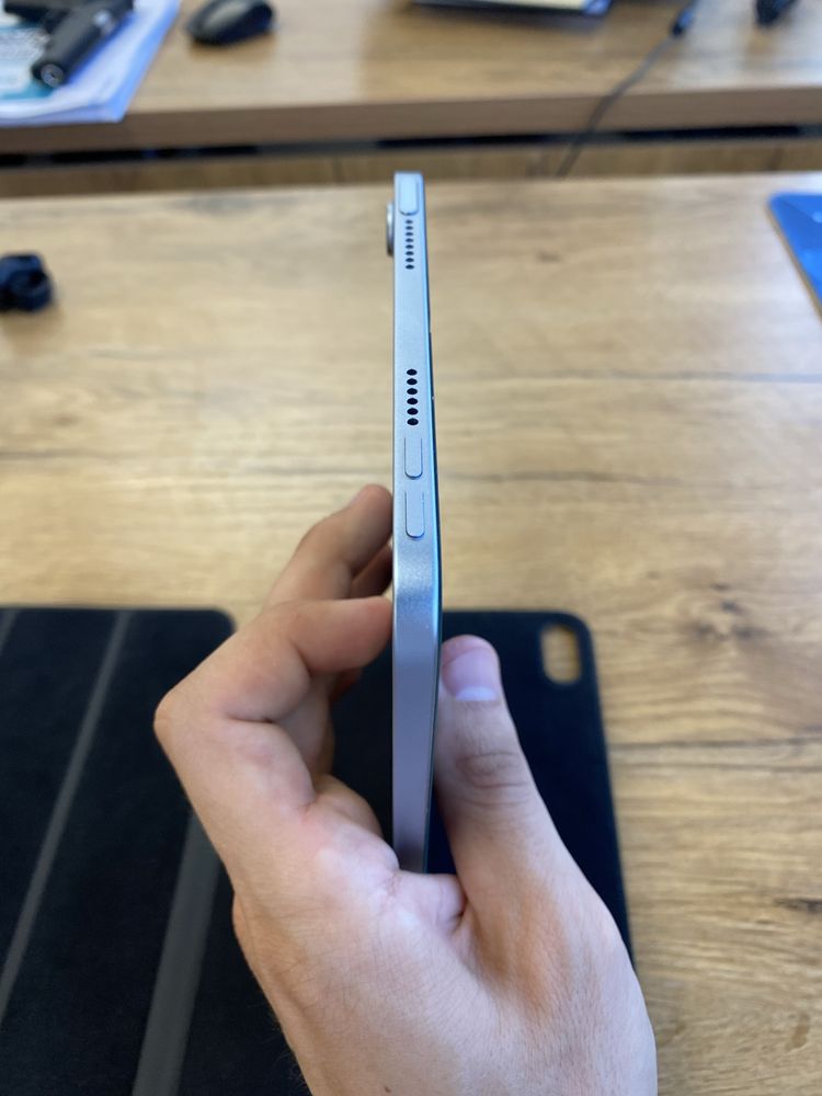 Ipad mini 7 почти новый с гарантией до февраля 2026