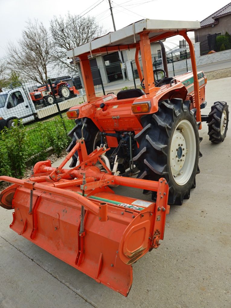 Tractor KUBOTA ZL 345 /34 cai/4 cilindri/inversor/servo