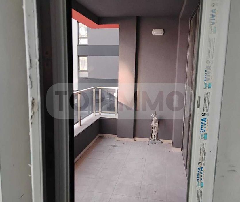 Продава се Тристаен апартамент в Варна, Трошево - 96 кв.м за 3021 €/кв.м - Снимка #2