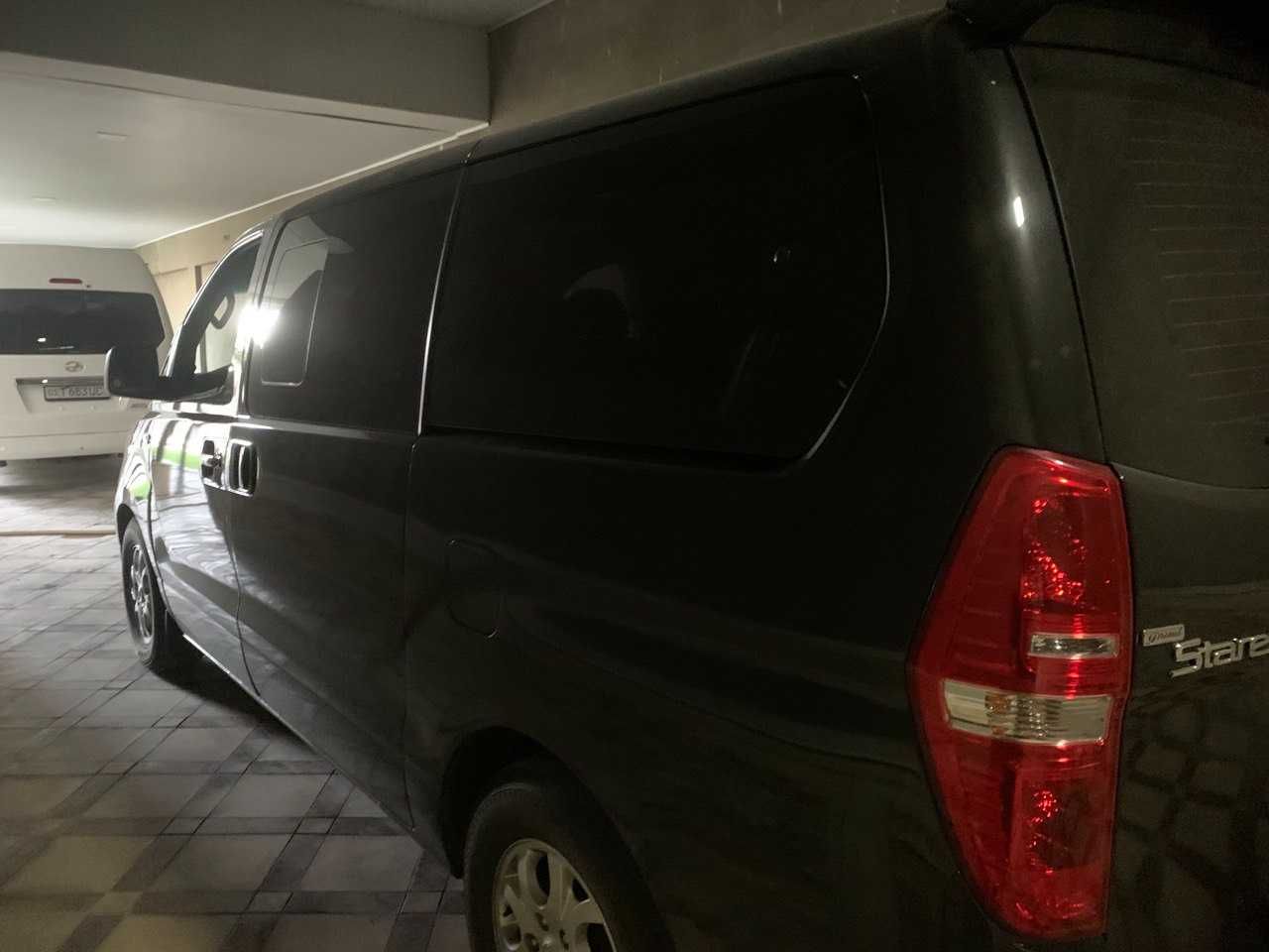 Hyundai Grand Starex