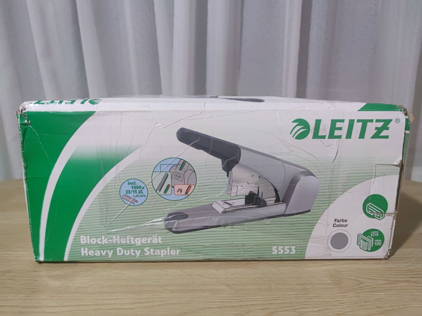 Capsator profesional Leitz
