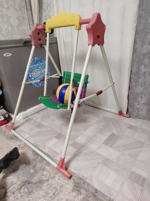 Качели за 1000т..