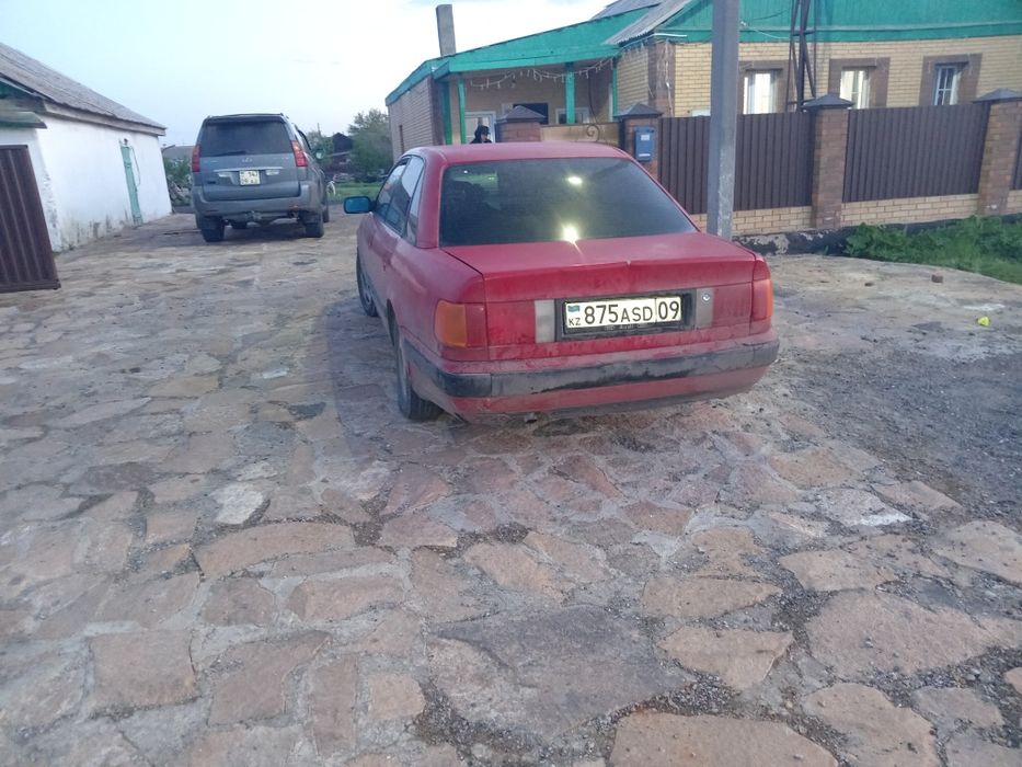 Продаю АУДИ 100 с4