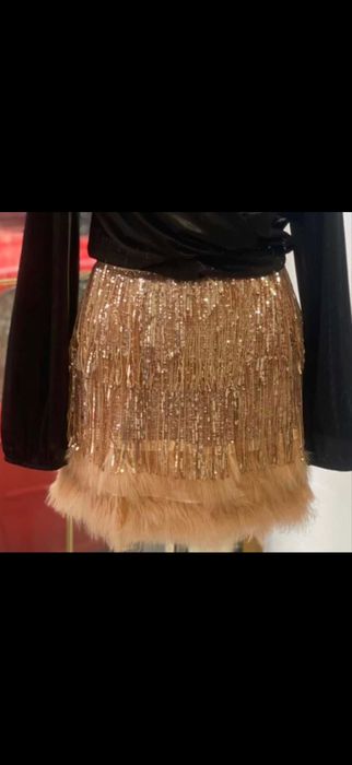 Fusta paiete si fulgi marime M