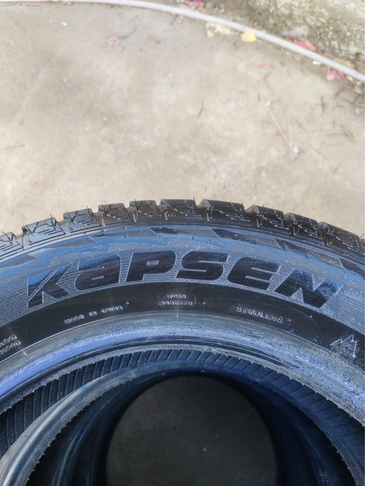 Продам б/у зимние шины  205/60/16