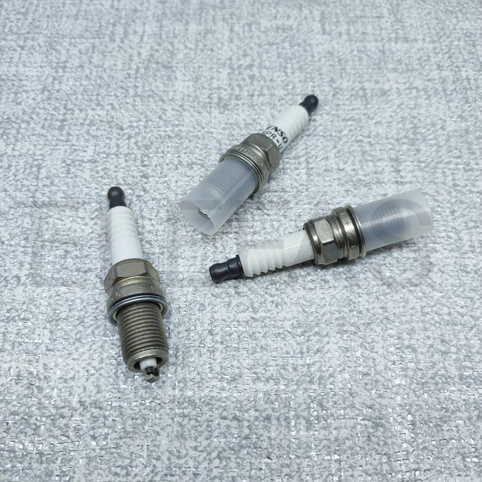 Свеча зажигания DENSO для погрузчиков