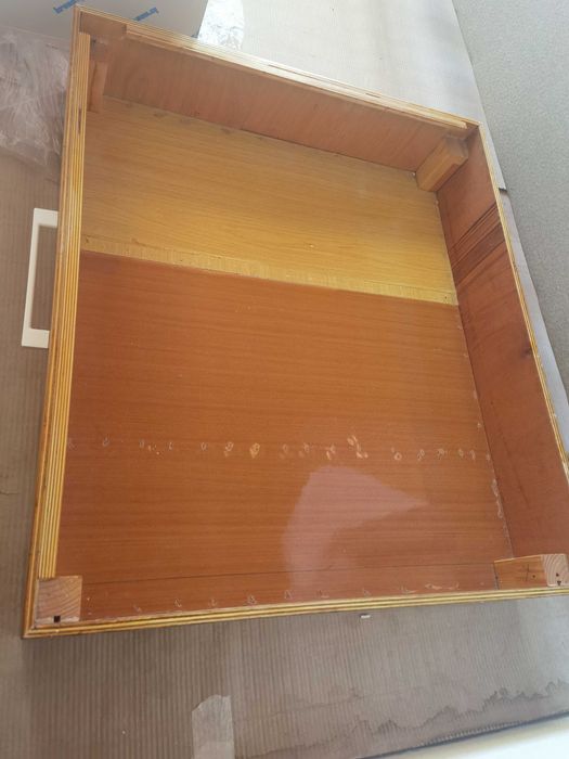 Чекмеджета под спалня, индивидуална изработка