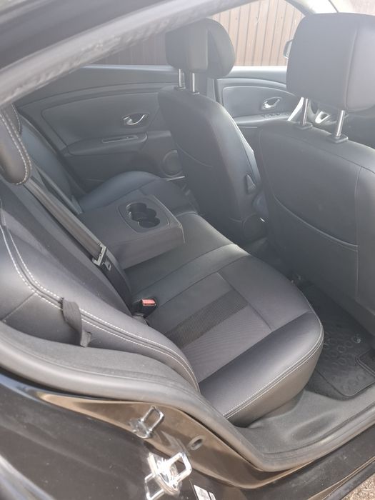 Renault fluence,1.6benzina,an 2010