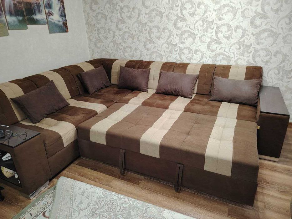 Большой угловой(г-образный) диван - кровать в гостиную (зал)
