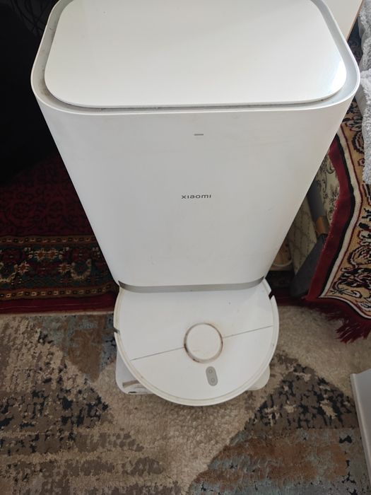 Продаю робот пылесос Xiaomi X20+