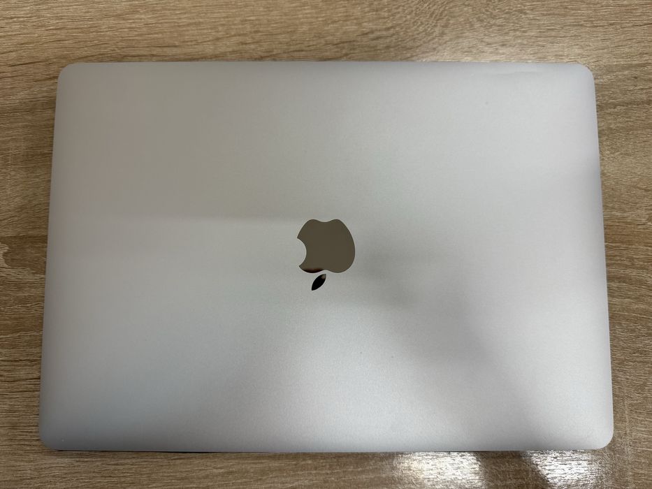Macbook Pro M1 8/256