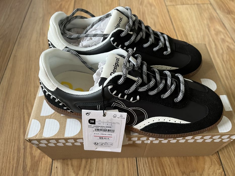 pantofi desigual marimea 38