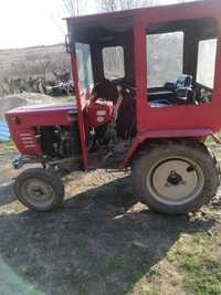 Tractor chinezesc yto dfh 180