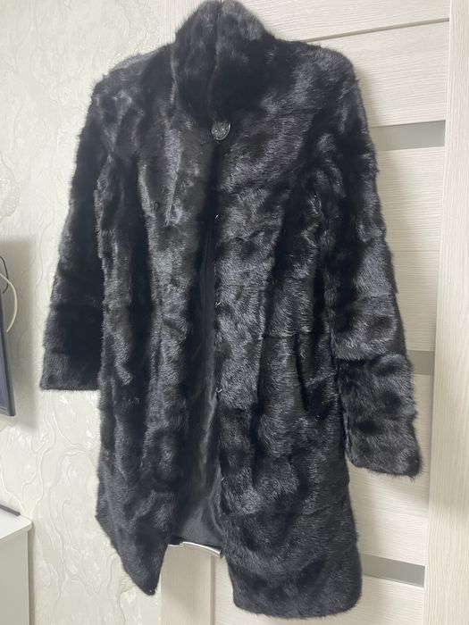 Продам шубу норковую , размер 40-42