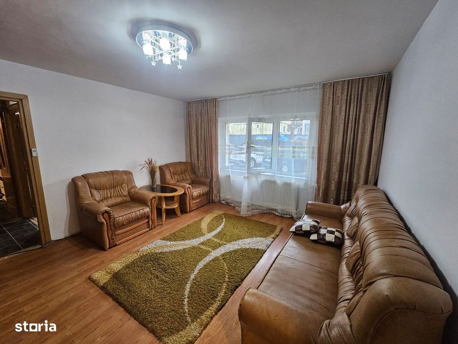 Apartament cu 2 camere de închiriat în Curtea de Argeș.