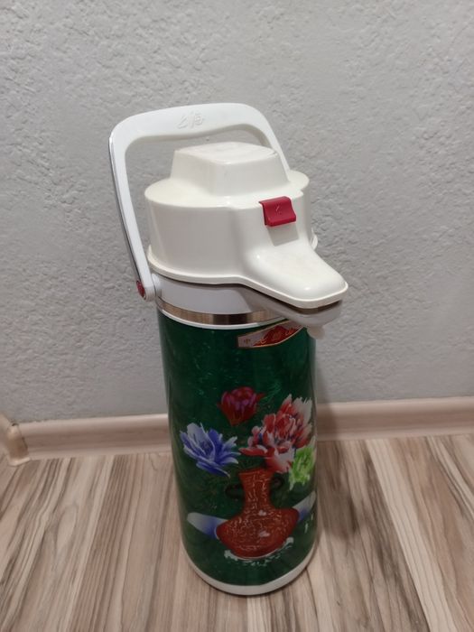 Термос со стеклянной колбой