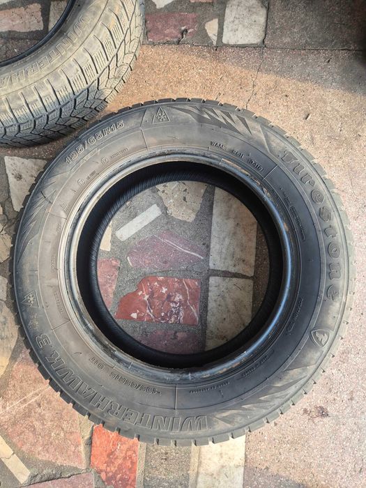 Cauciucuri de iarna 195/65 R15