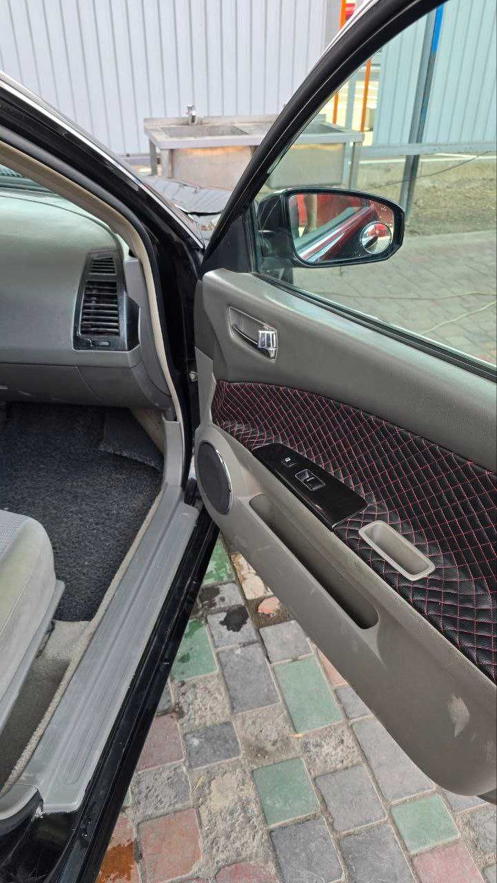 Nissan Altima 2006 yil