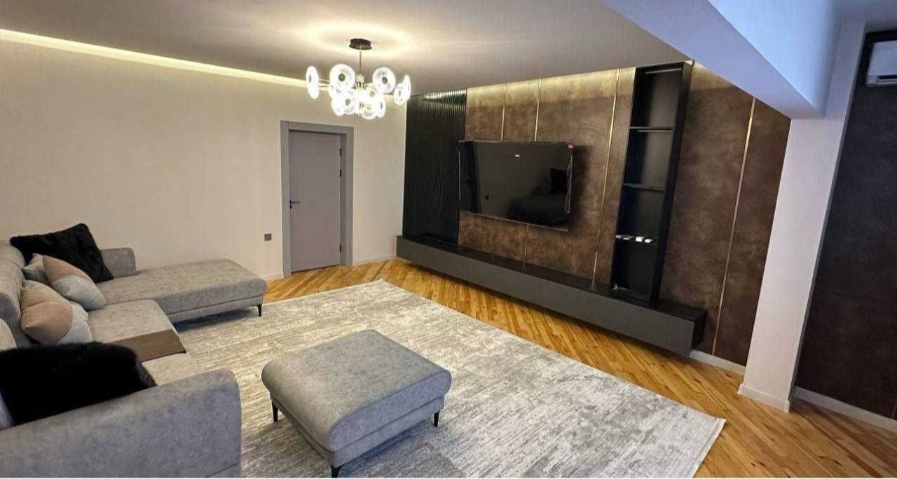 Сдается 3х ком квартира, ор-р: улица Афросиеб, 72 м²