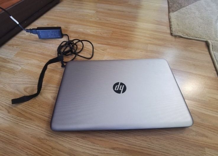 Лаптоп HP G250 G5