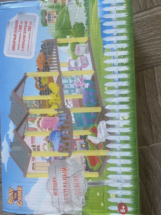 Продам кукольный домик