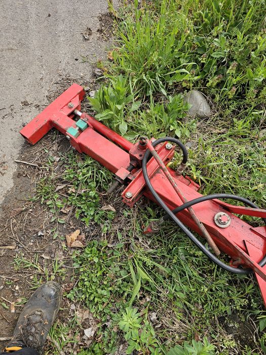 Машина за контурна резитба оформител