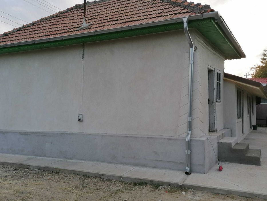 Casă cu teren generos 1800m la preț de apartament, în Cioranii de Jos