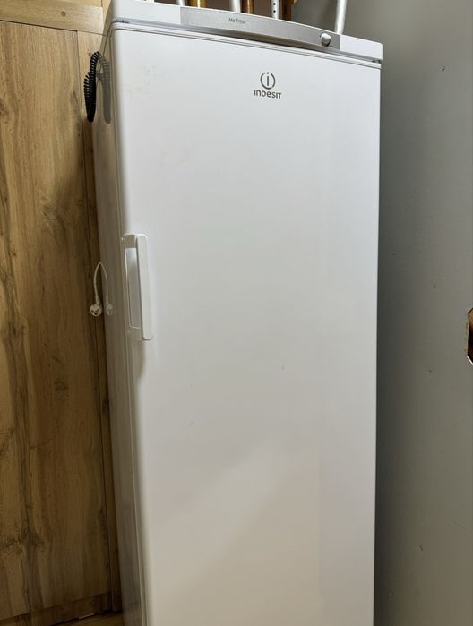 Морозильник INDESIT