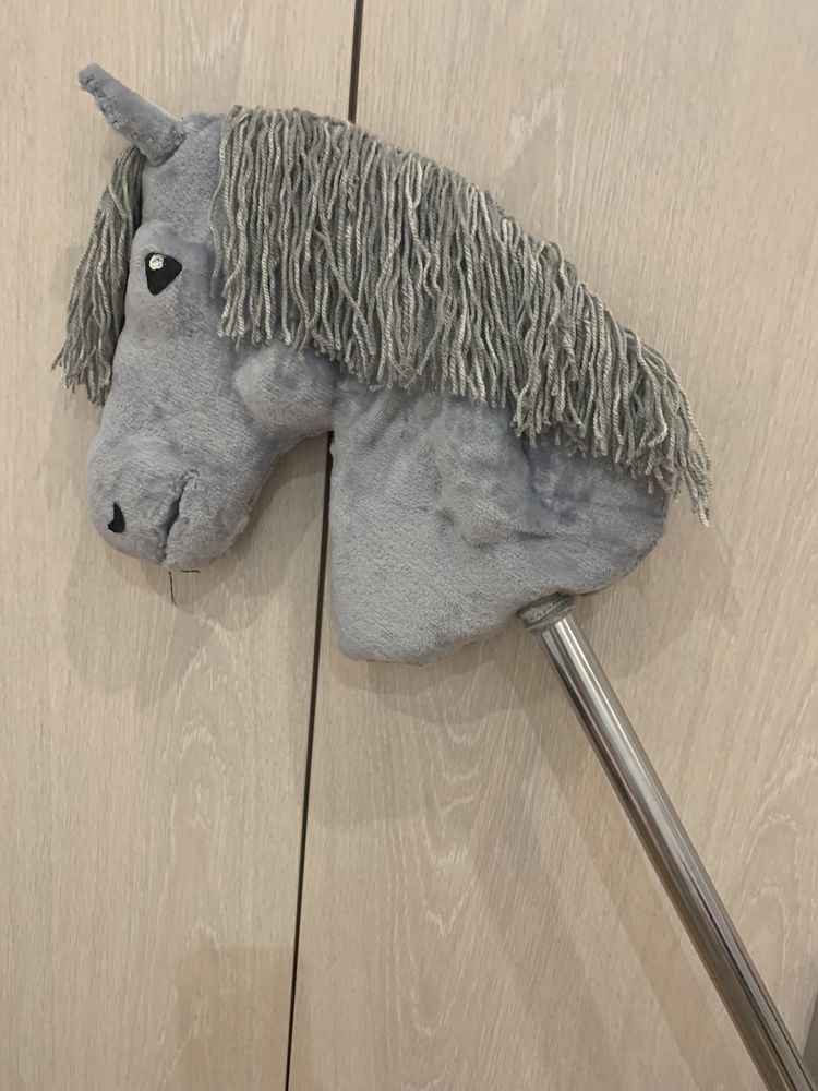 Hobby horse realistic(gri)