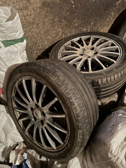 Jante aliaj cu cauciucuri de vara model spițe pe 17