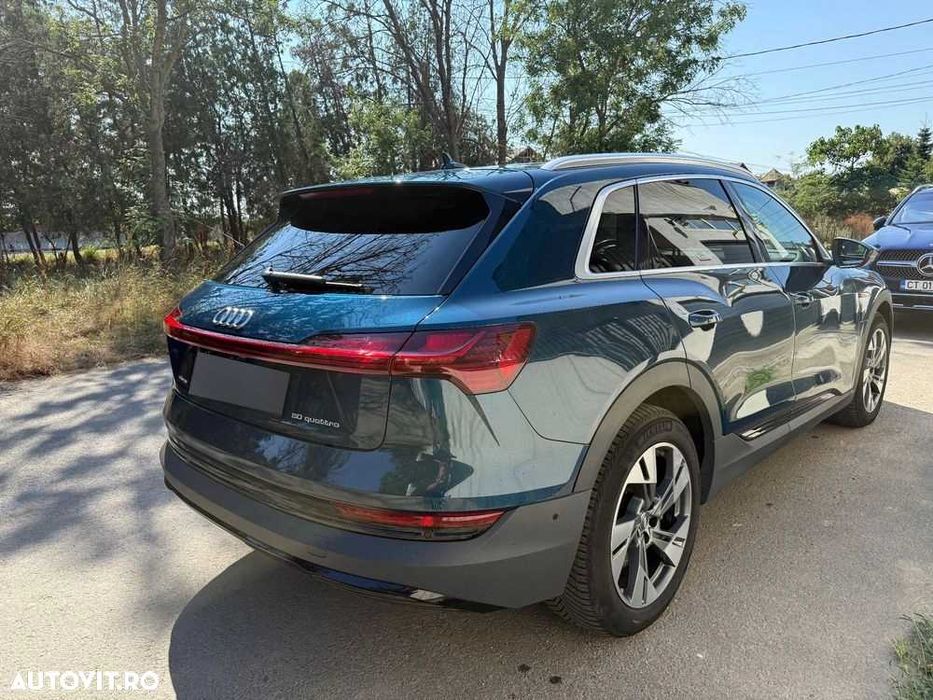 Audi e-tron 50 quattro