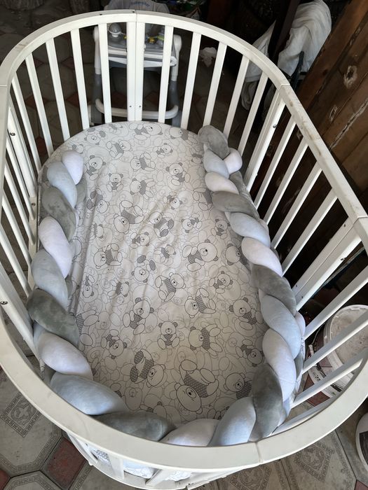 Продам манеж в отличном состоянии