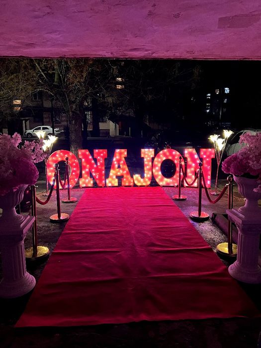 Onajon Otajon yozuvli dekoratsiyalar  Онажон Отажон офармления