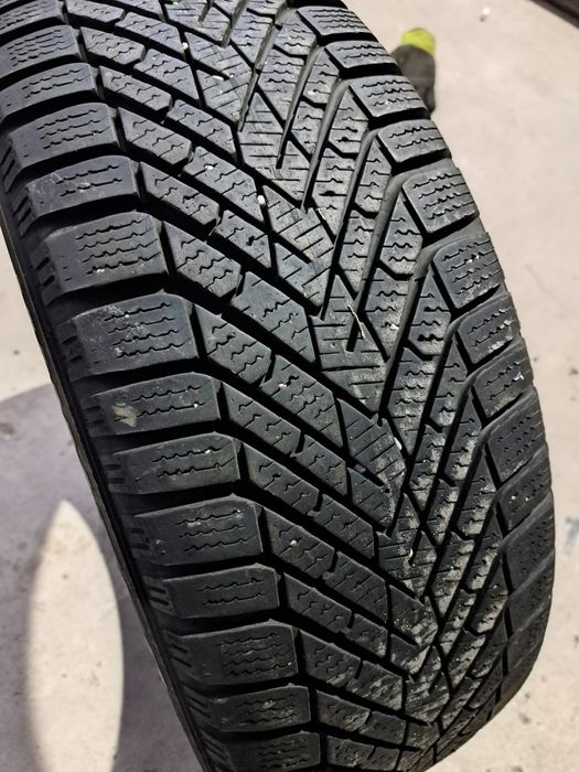 2 anvelope iarnă 205 60 r16 Pirelli